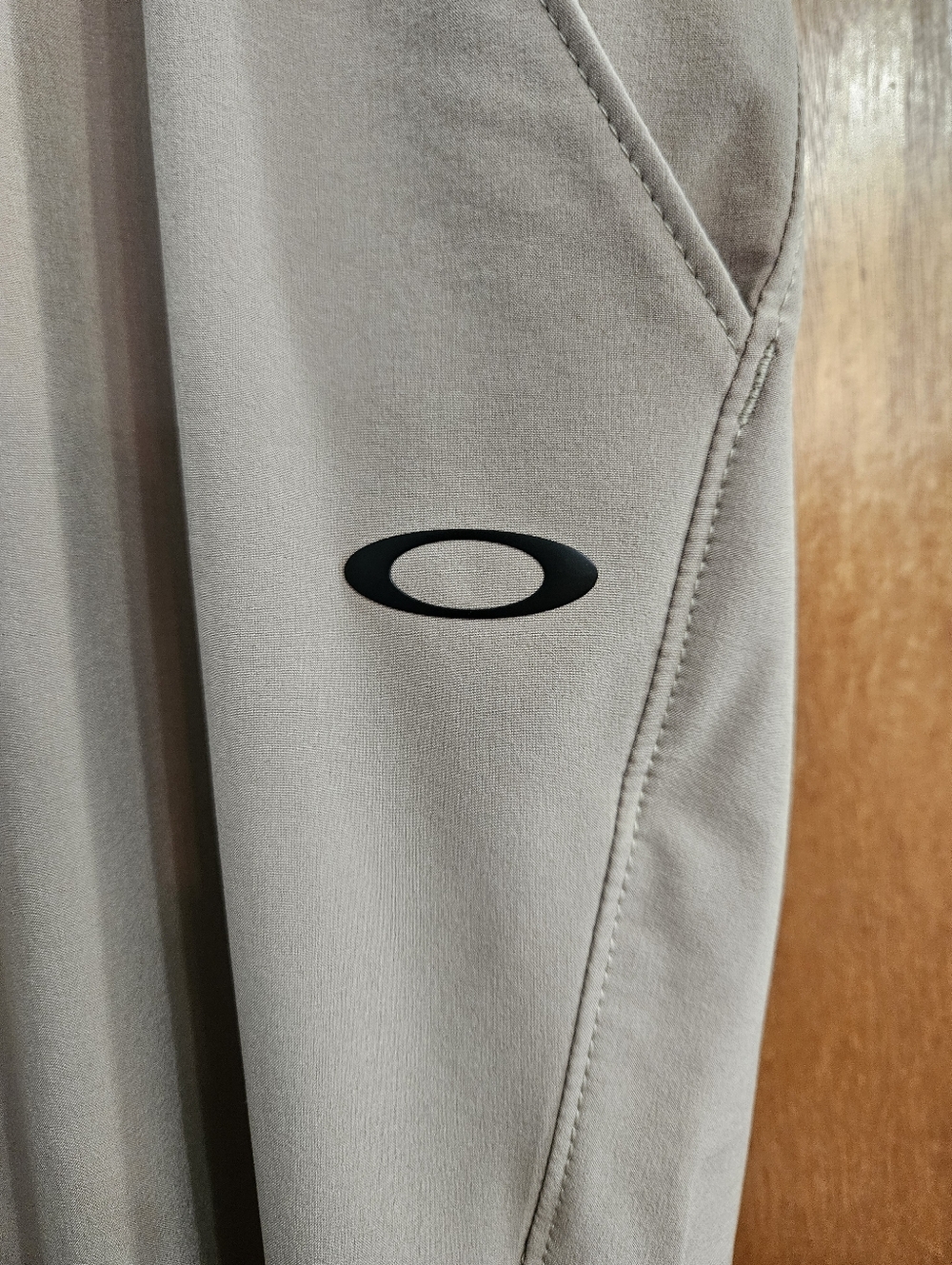 Oakley Take Golf Pants Mens Size 38x34 Khaki Performance Stretch Chinos